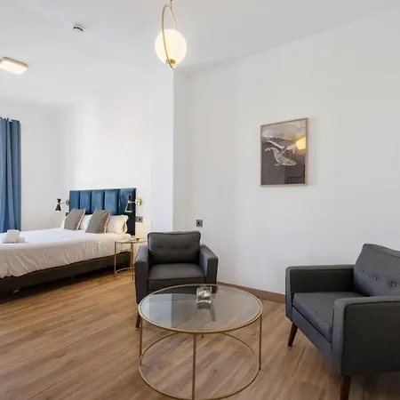 Malaga City Suites