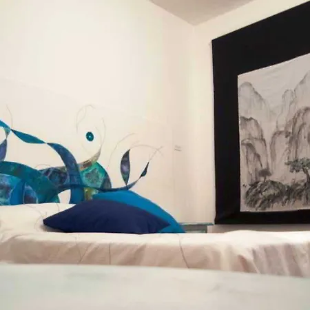 Hotel Malaga City Suites 2*