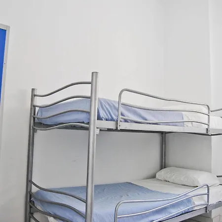 Malaga City Suites 2*
