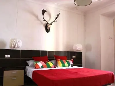 Malaga City Suites 2*