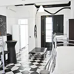 Ξενοδοχείο Malaga City Suites 2*