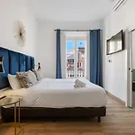 Malaga City Suites 2*