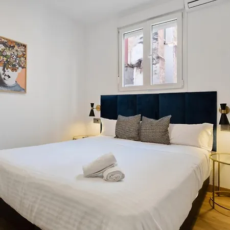 Hotell Malaga City Suites 2*