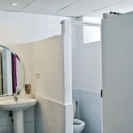 Malaga City Suites 2*