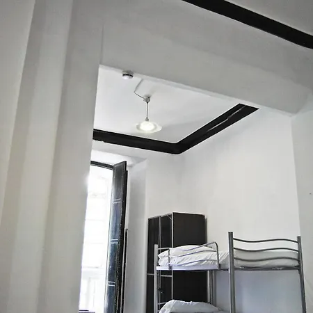 Malaga City Suites Hotell 2*