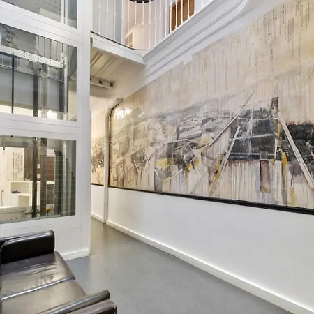 Malaga City Suites Hotel